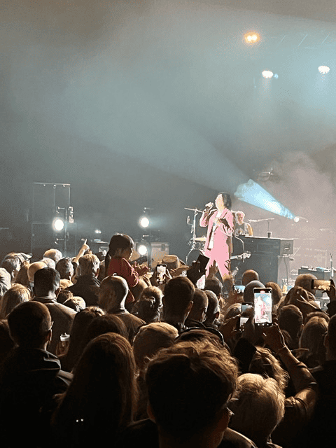 sharlene spiteri on stage at heb velt festival 2022
